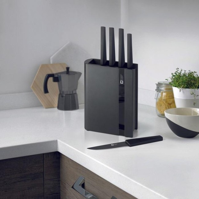 Комплект кухненски ножове 5 бр. на стойка Edge Black - Richardson Sheffield