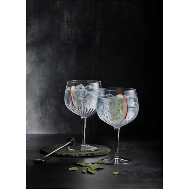 Стъклена чаша на столче за коктейли Spanish Gin&Tonic 800мл MIXOLOGY-(A12464BYI02AA01) - Luigi Bormioli